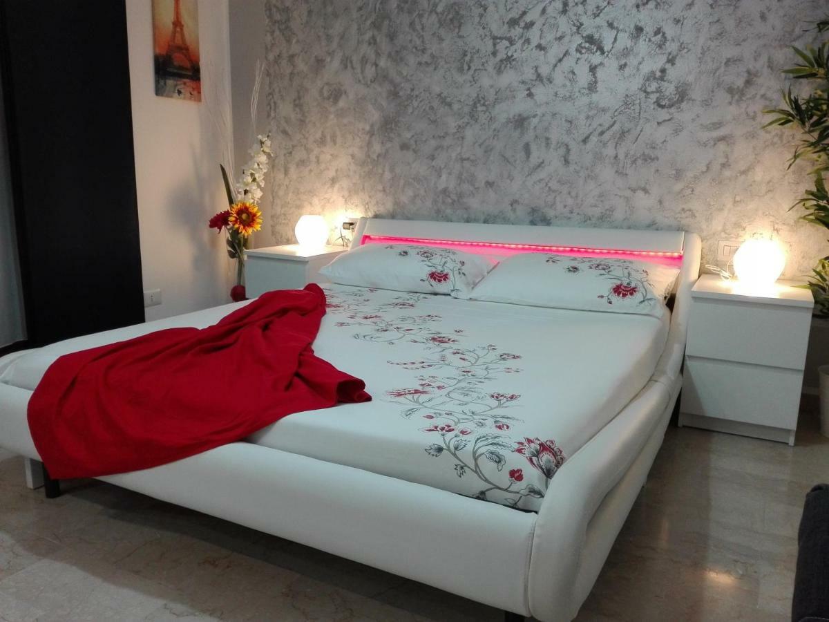 Apartamento Mecenate Cozy Flat Milán Exterior foto