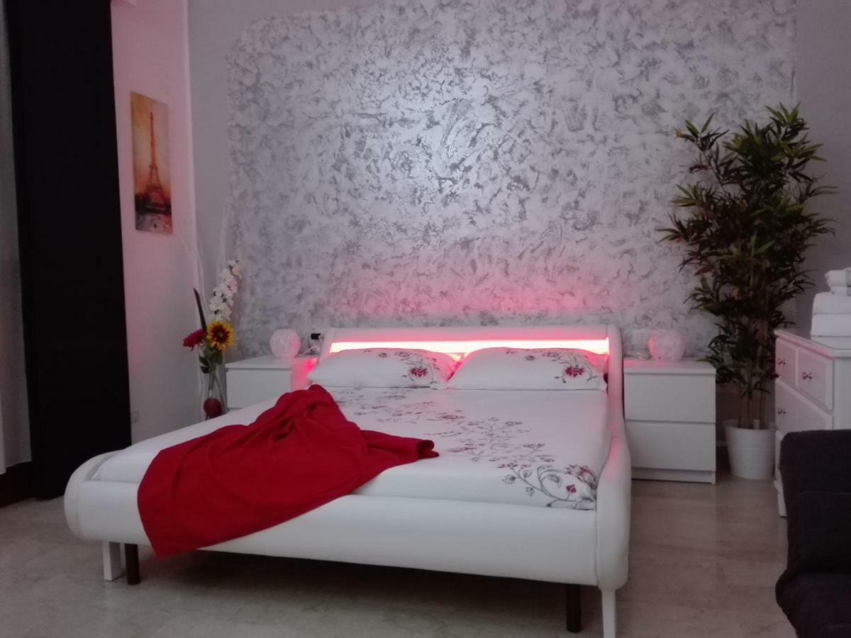 Apartamento Mecenate Cozy Flat Milán Exterior foto